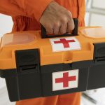 Як надати першу допомогу при кровотечах?