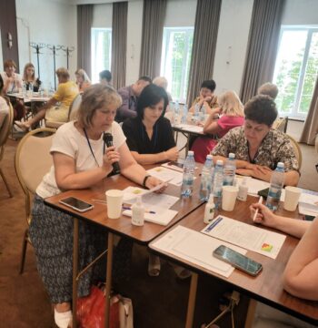 img-2e85bab6e28689f923de56435b29420b-v